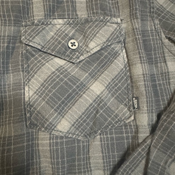 Vans Long Sleeve Flannel Plaid Dark Gray Button Down Size Large - Picture 4 of 6